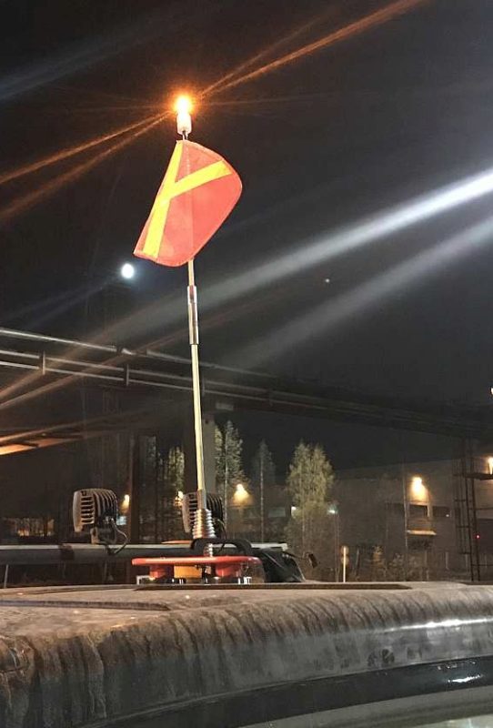 Флагшток для автомобиля